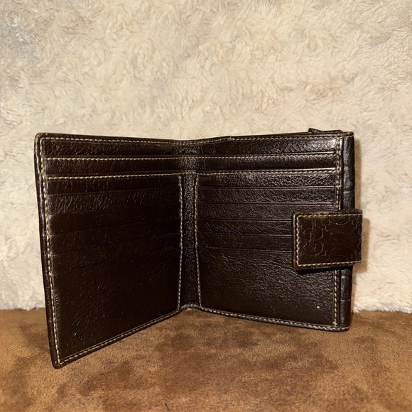 Gucci Brown Wallet with Gold Logo Charm - Picture 4 of 8